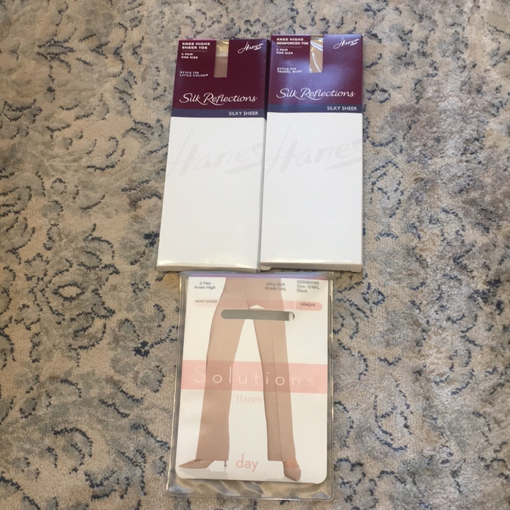 🧋Three sets of knee highs🧋